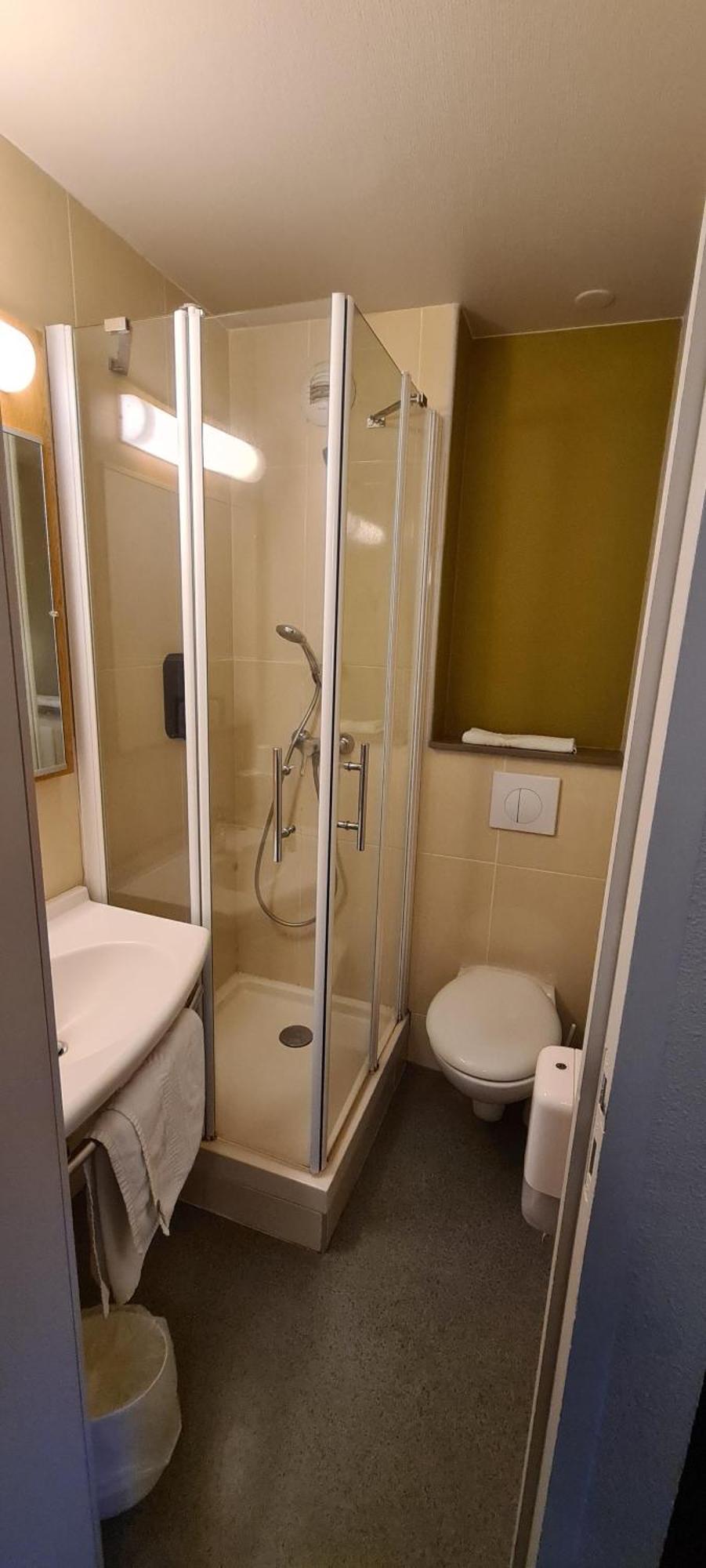 Hotel Inn Design Vierzon - Ex B&B Экстерьер фото