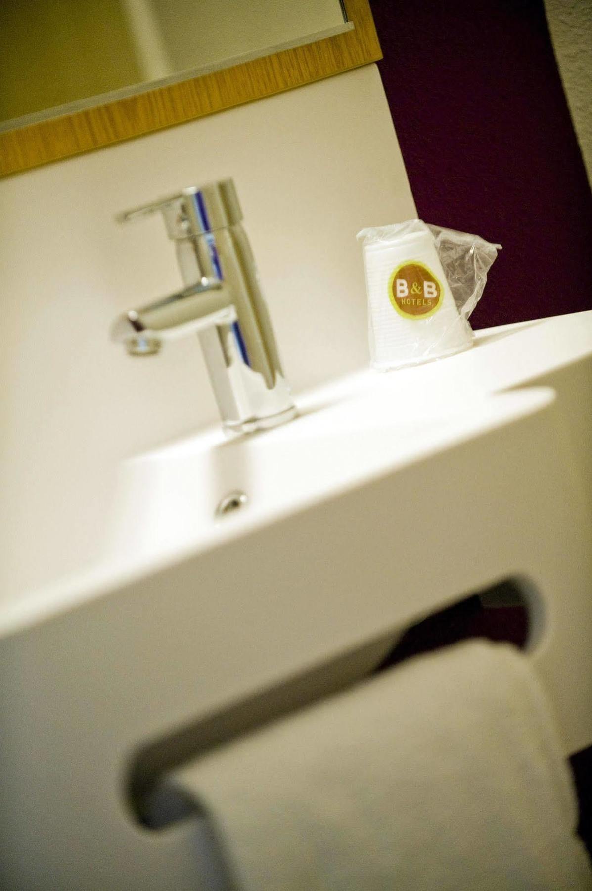 Hotel Inn Design Vierzon - Ex B&B Экстерьер фото