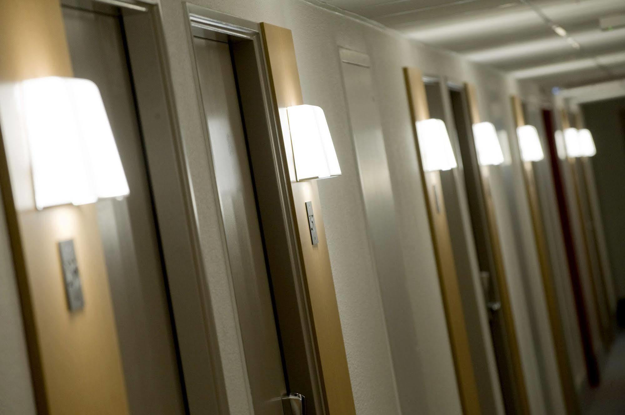 Hotel Inn Design Vierzon - Ex B&B Экстерьер фото